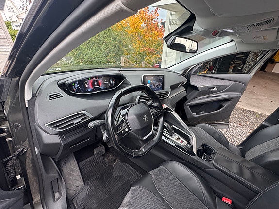 Peugeot 3008 5 of 26