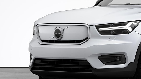Volvo XC40 13 of 26