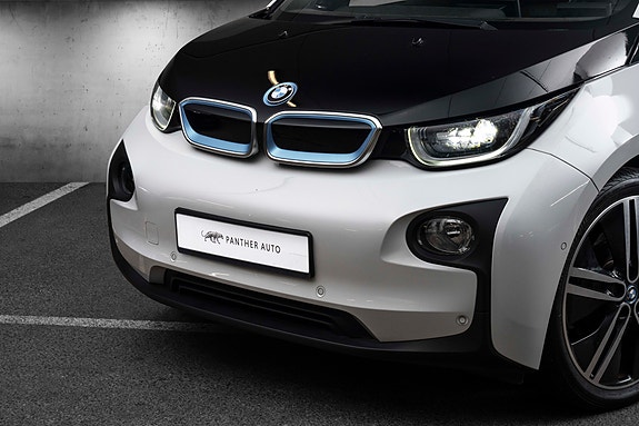 BMW i3 2 of 26