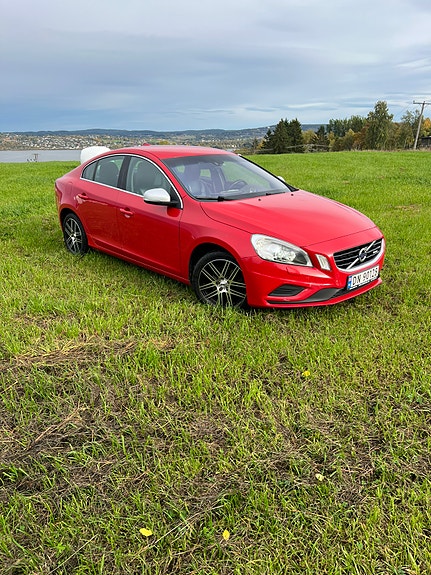 Volvo S60 3 of 11