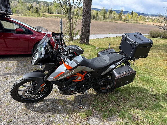 KTM 390 Adventure 2 of 8