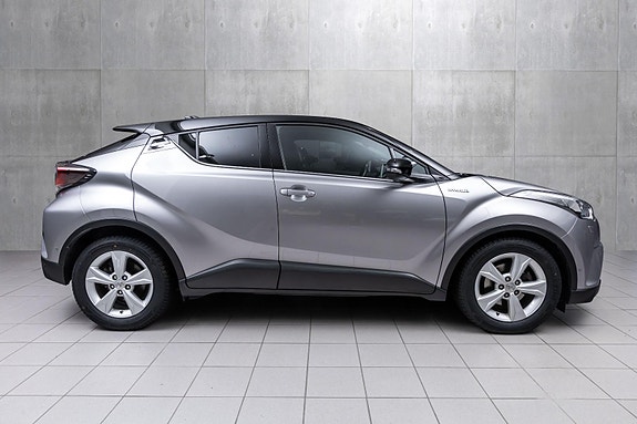 Toyota C-HR 7 of 25