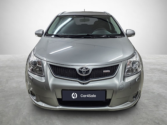 Toyota Avensis 8 of 30
