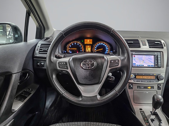 Toyota Avensis 16 of 30
