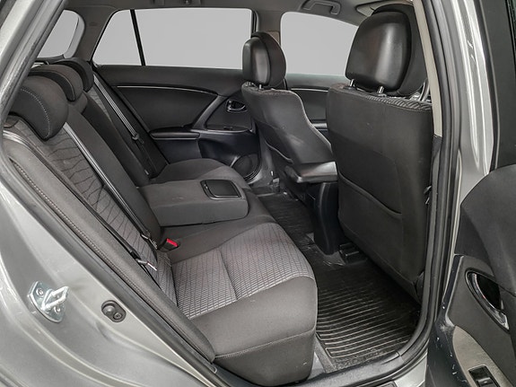 Toyota Avensis 28 of 30