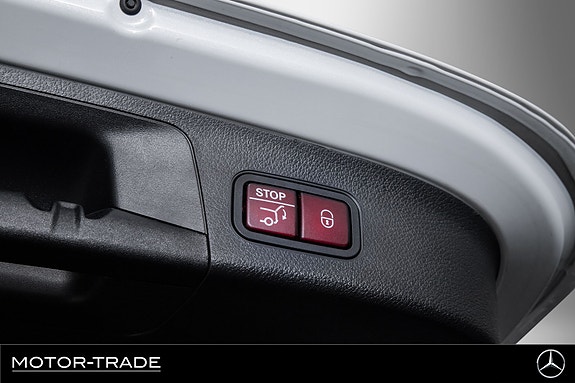 Mercedes-Benz EQA300 12 of 29