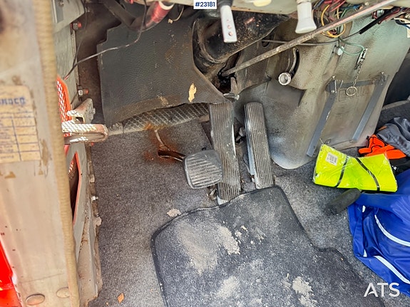 Scania LS110 Snutebil – Tippbil/kranbil – HIAB 650 kran fra 1977. 19 of 30