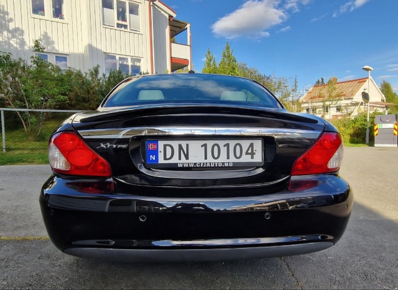 Jaguar X-TYPE 3 of 26