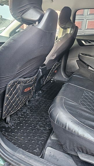 Kia EV6 10 of 17
