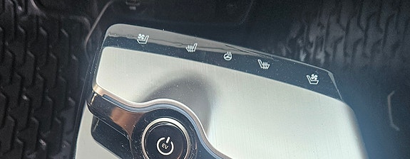 Kia EV6 8 of 17