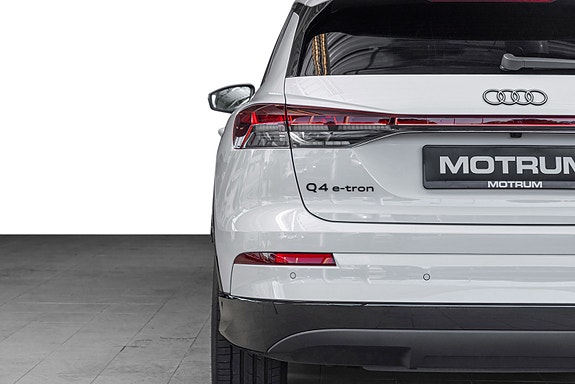 Audi Q4 e-tron 5 of 30
