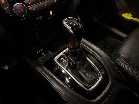 Nissan X-Trail 15 of 30