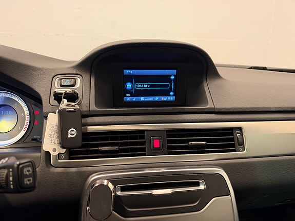 Volvo V70 25 of 29