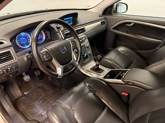 Volvo V70 18 of 29