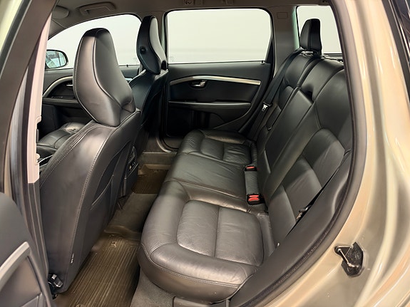 Volvo V70 21 of 29