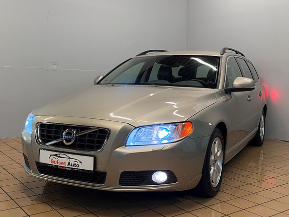 Volvo V70 4 of 29