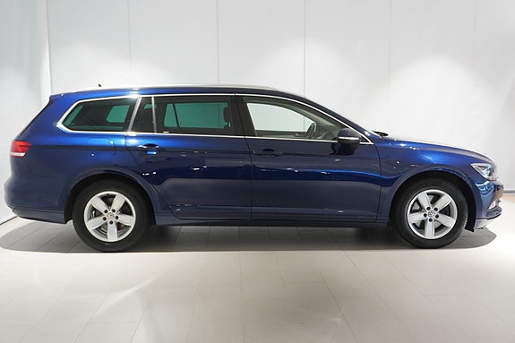 Volkswagen Passat 6 of 26