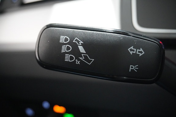 Volkswagen Passat 22 of 26
