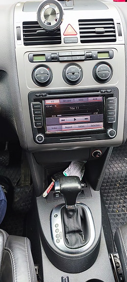 Volkswagen Touran 8 of 18