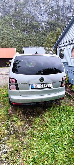 Volkswagen Touran 4 of 18