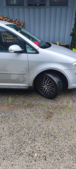 Volkswagen Touran 14 of 18