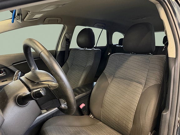 Toyota Avensis 8 of 27