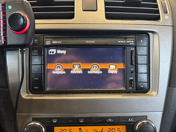 Toyota Avensis 14 of 27