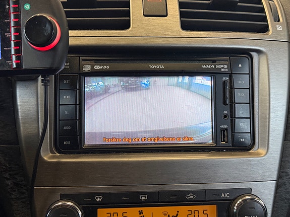 Toyota Avensis 13 of 27