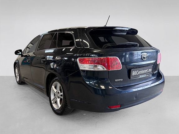 Toyota Avensis 6 of 27
