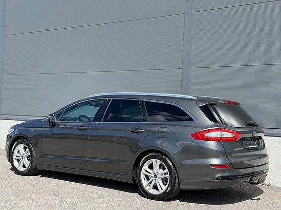 Ford Mondeo 4 of 27