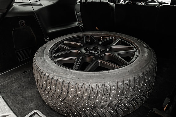 Ford Explorer 13 of 30