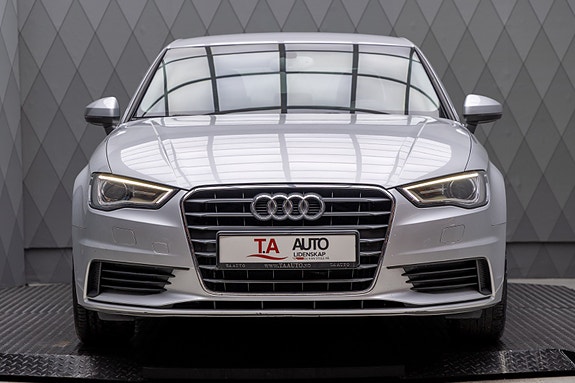 Audi A3 4 of 25