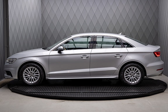 Audi A3 9 of 25