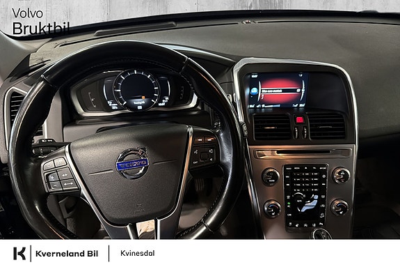 Volvo XC60 14 of 28