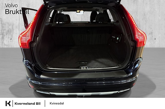 Volvo XC60 25 of 28