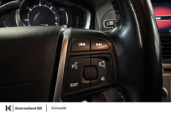 Volvo XC60 17 of 28