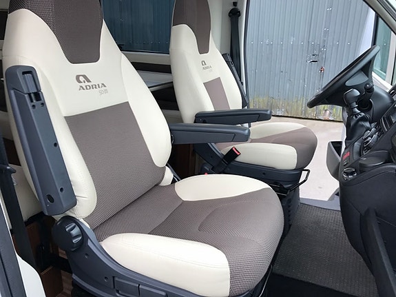 Adria Matrix 670 SL 3 of 7