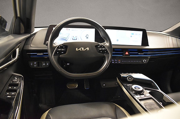 Kia EV6 14 of 30