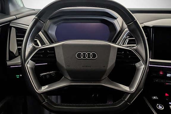 Audi Q4 e-tron 14 of 26