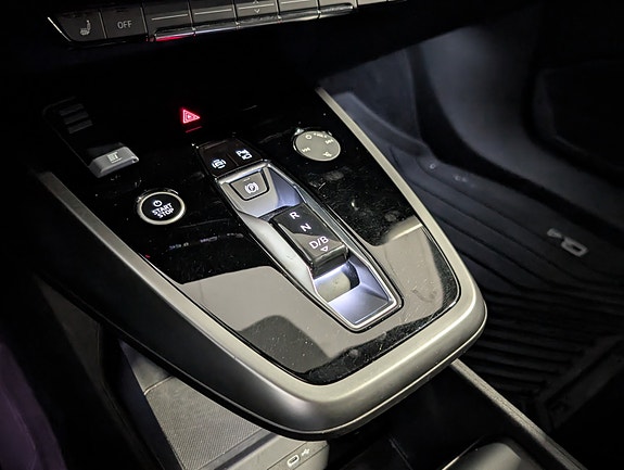 Audi Q4 e-tron 20 of 26