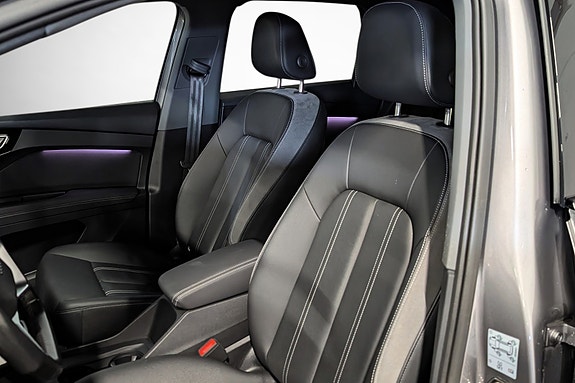 Audi Q4 e-tron 10 of 26
