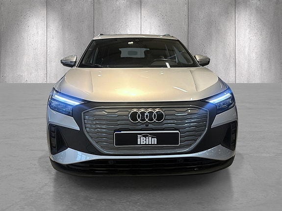 Audi Q4 e-tron 2 of 17