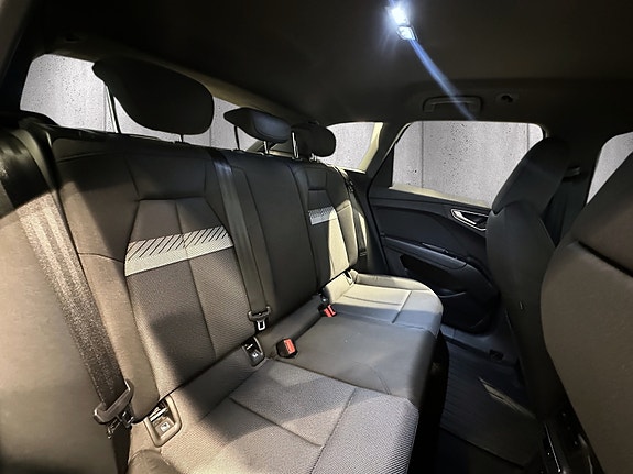 Audi Q4 e-tron 16 of 17