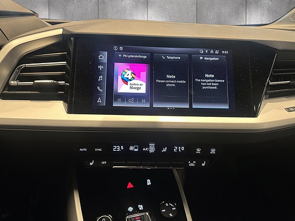 Audi Q4 e-tron 13 of 17