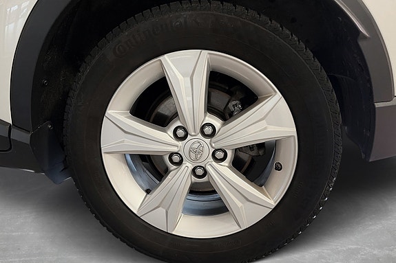 Toyota C-HR 18 of 22