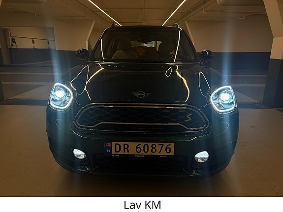 MINI Countryman Cooper SE 2 of 30
