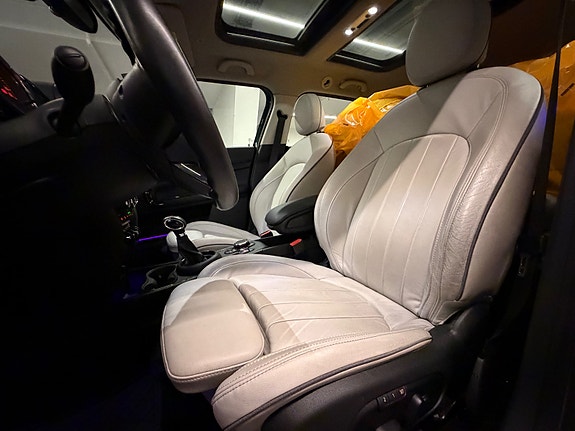MINI Countryman Cooper SE 19 of 30