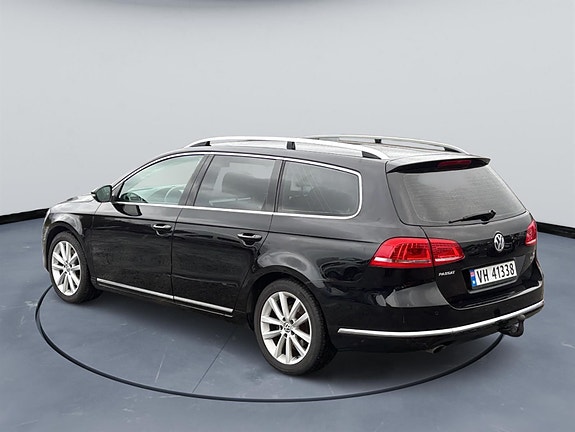 Volkswagen Passat 8 of 16