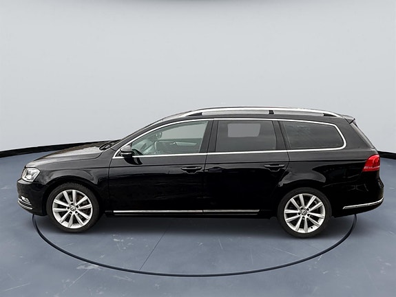 Volkswagen Passat 9 of 16