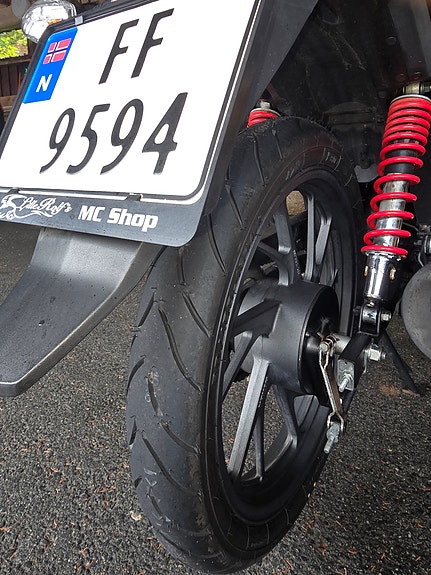 Honda CB 125F 4 of 7